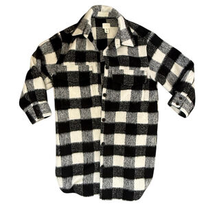 H&M Black & White Plaid Fuzzy Longline Shacket Size Medium